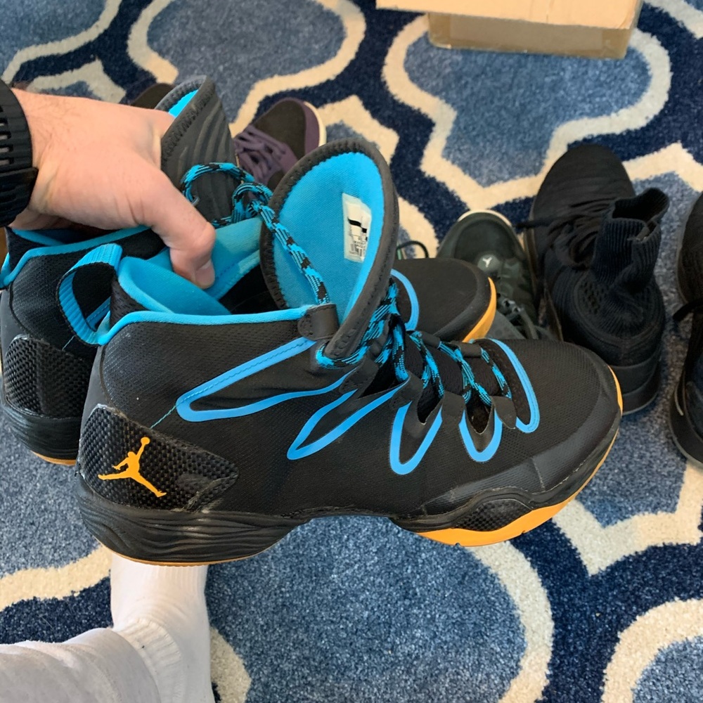 COPY - Jordan XX8 SE Black Atomic Mango Dark Powd…